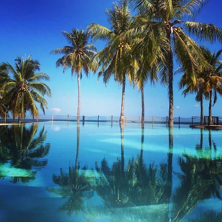 81 Palms Resort Нембрала Екстериор снимка