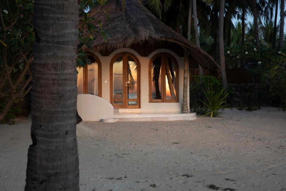 81 Palms Resort Нембрала Стая снимка