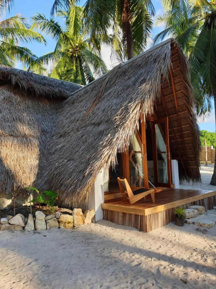 81 Palms Resort Нембрала Стая снимка