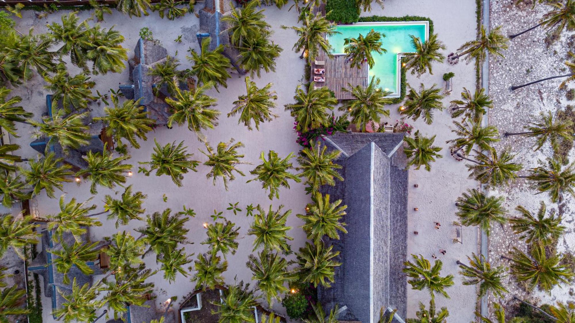 81 Palms Resort Нембрала Екстериор снимка
