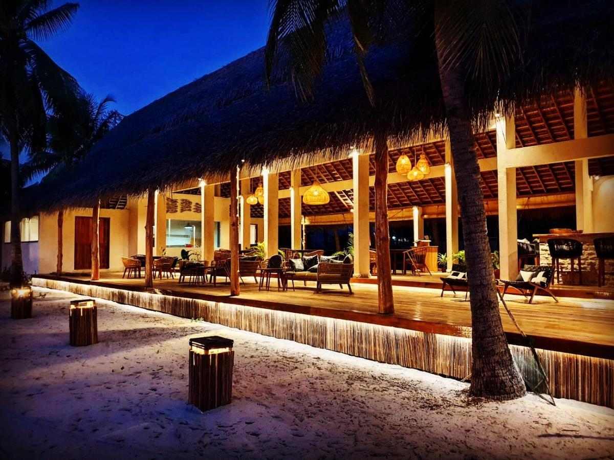 81 Palms Resort Нембрала Екстериор снимка